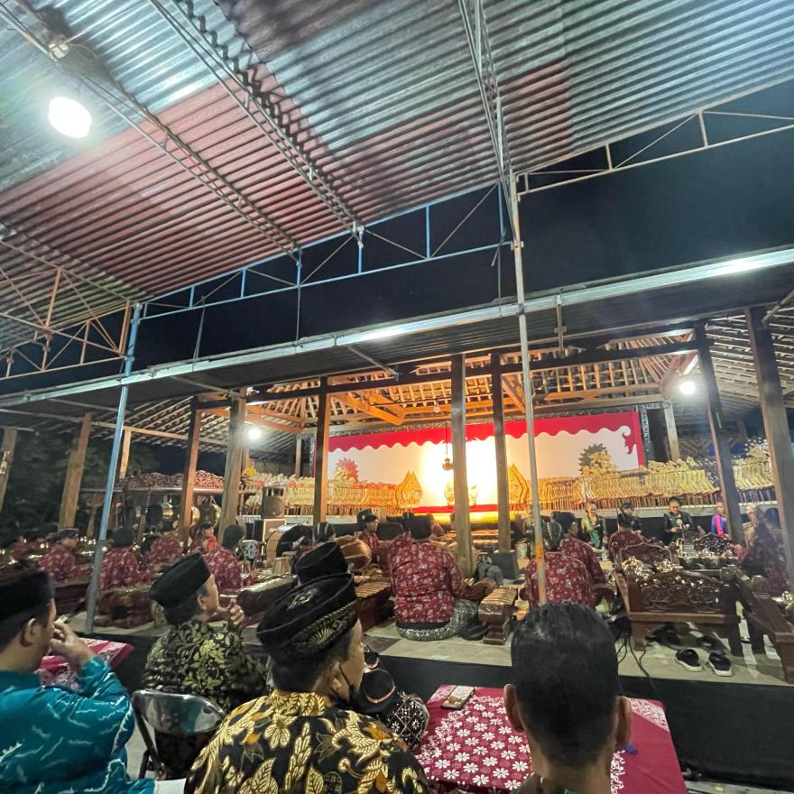 PAGELARAN WAYANG KULIT SEMALAM SUNTUK MERTI DESA PADUKUHAN KALIWIRU